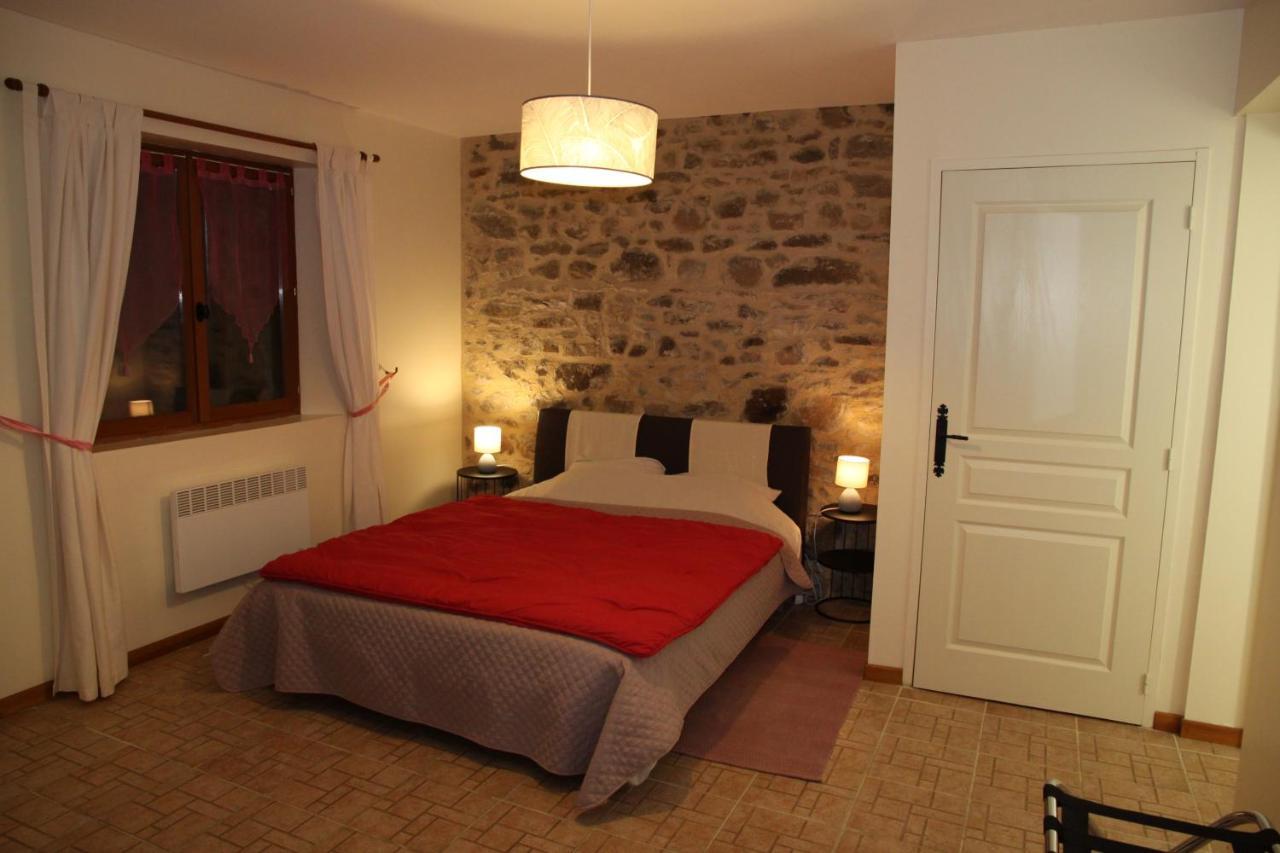 Gites & Chambres D'Hotes Peyrecout Laparrouquial Ngoại thất bức ảnh